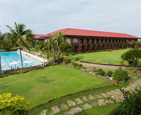REVIEW: Fort Ilocandia Resort .